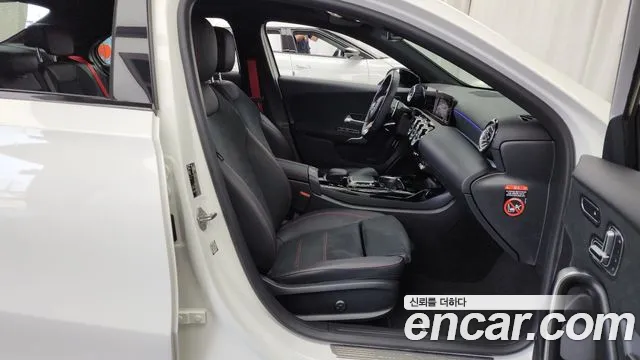 Mercedes-Benz A-Class W177 2023 Белый из Кореи, фото 2