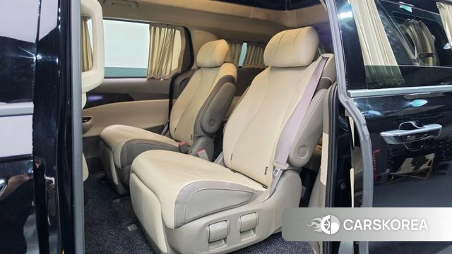 Kia Carnival 4th generation 2023 Черный из Кореи, фото 2