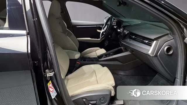 Audi A3 (8Y) 2023 Черный из Кореи, фото 2