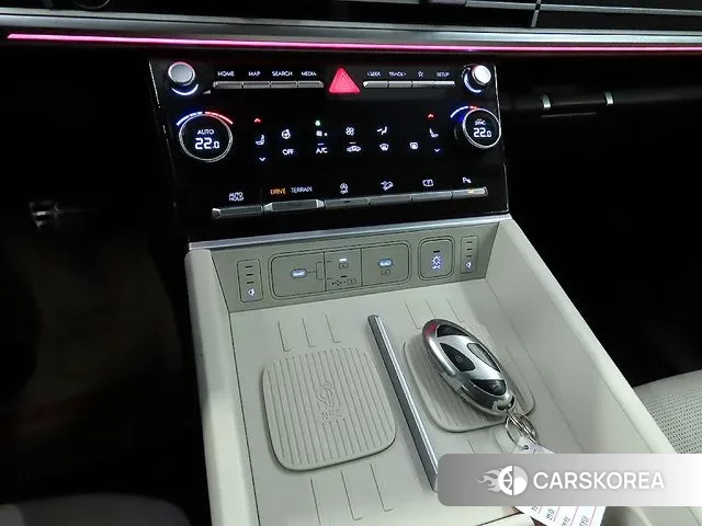 Hyundai Santa Fe (MX5) 2024 Белый из Кореи, фото 2