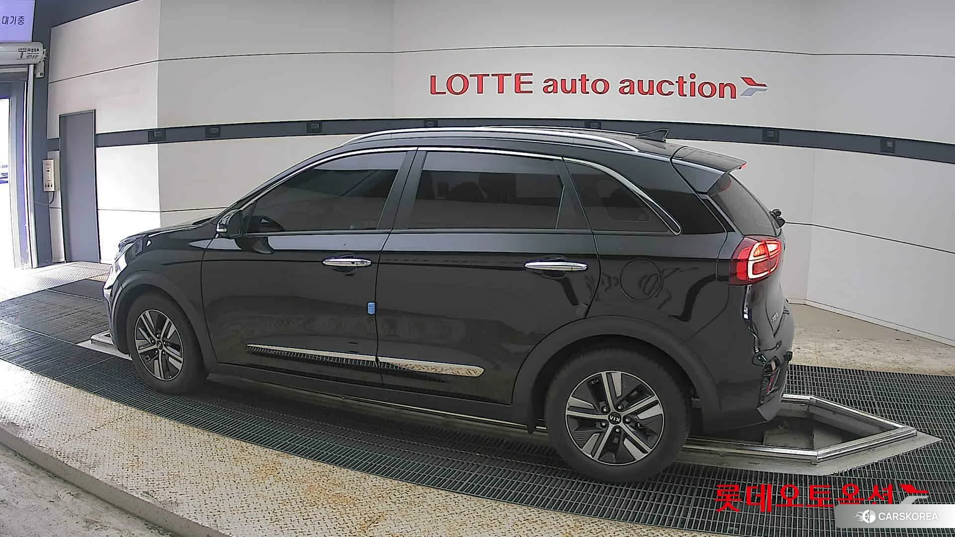 Kia Niro Hybrid 2020 Черный из Кореи, фото 2