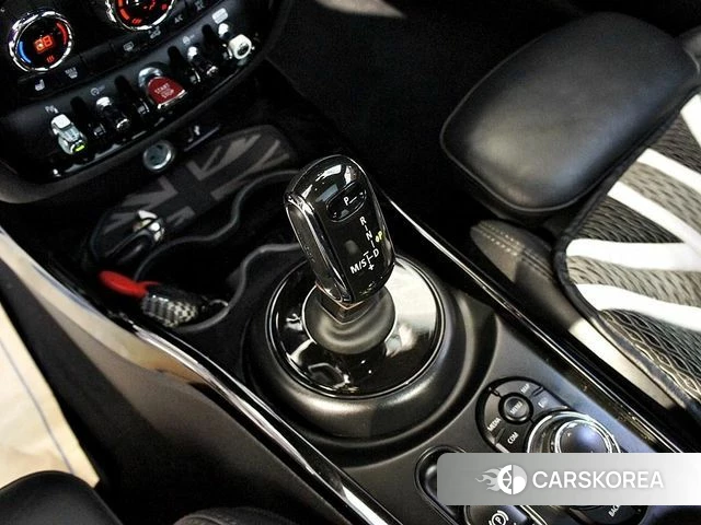 Mini Cooper S Clubman 2023 Темно-зеленый из Кореи, фото 2