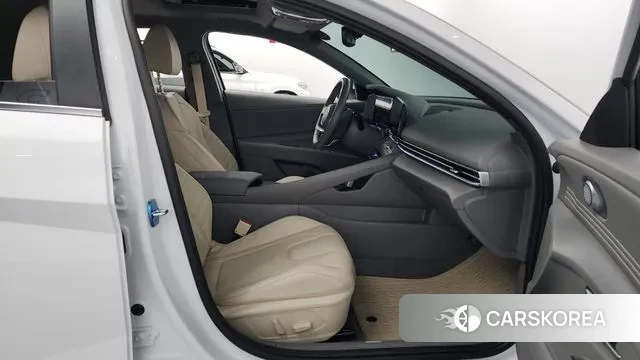 Hyundai The New Avante (CN7) 2025 Белый из Кореи, фото 2