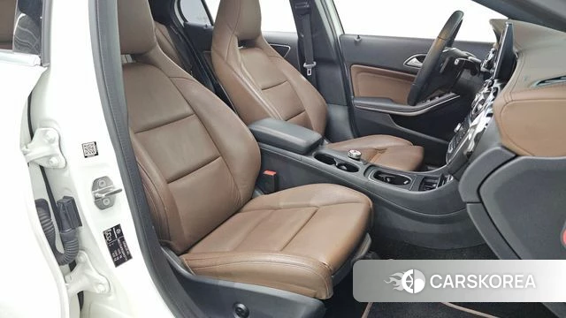 Mercedes-Benz GLA-Class X156 2018 Белый из Кореи, фото 2