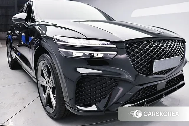 Genesis GV70 2023 Черный из Кореи, фото 2