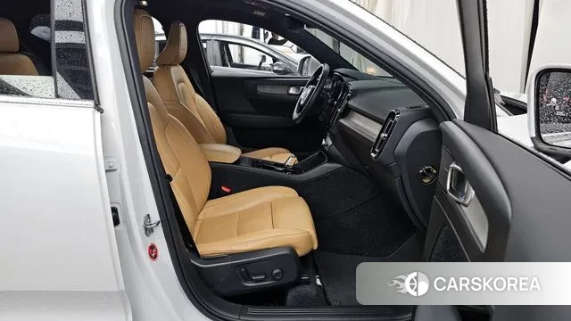 Volvo XC40 2019 Белый из Кореи, фото 2