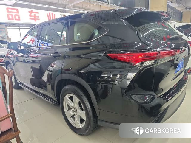 Toyota Highlander 2023 Черный из Китая, фото 2