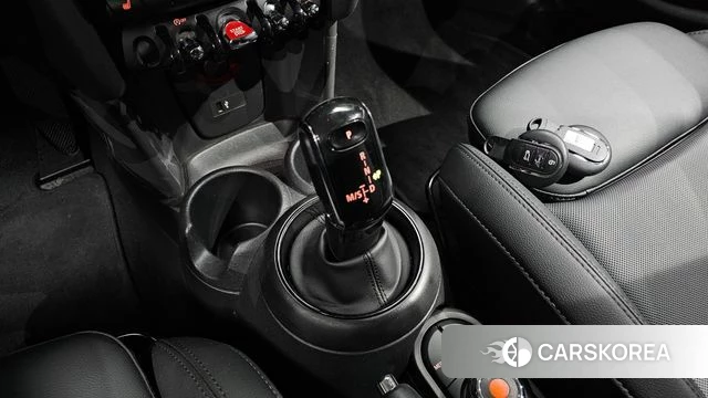 Mini Cooper 2021 Белый из Кореи, фото 2