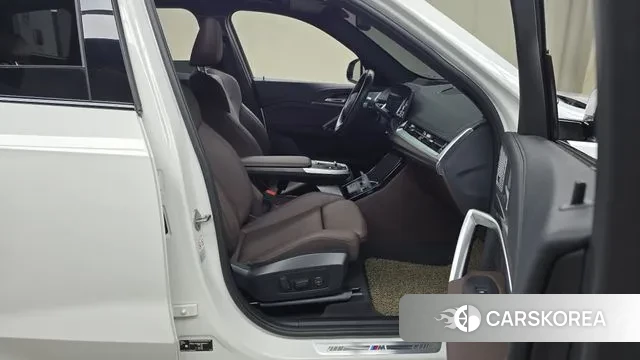 BMW X1 (U11) 2023 Белый из Кореи, фото 2