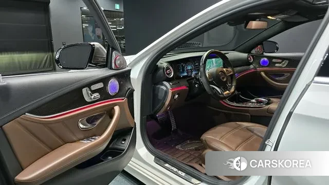 Mercedes-Benz E-Class W213 2018 Белый из Кореи, фото 2