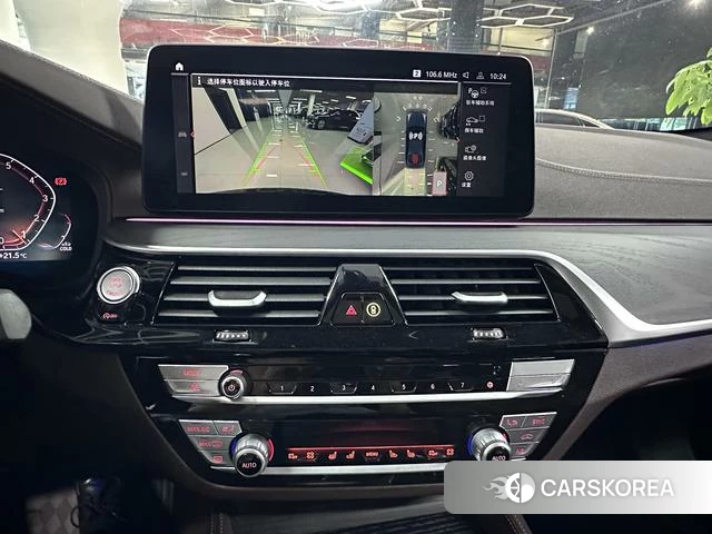 BMW 5 series 2023 Черный из Китая, фото 2