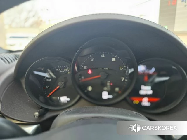 Porsche 718 Boxster 2021 Серый из Кореи, фото 2