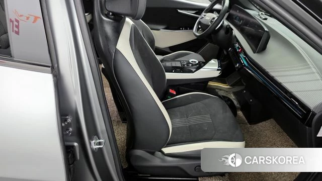 Kia EV6 2022 Серый из Кореи, фото 2