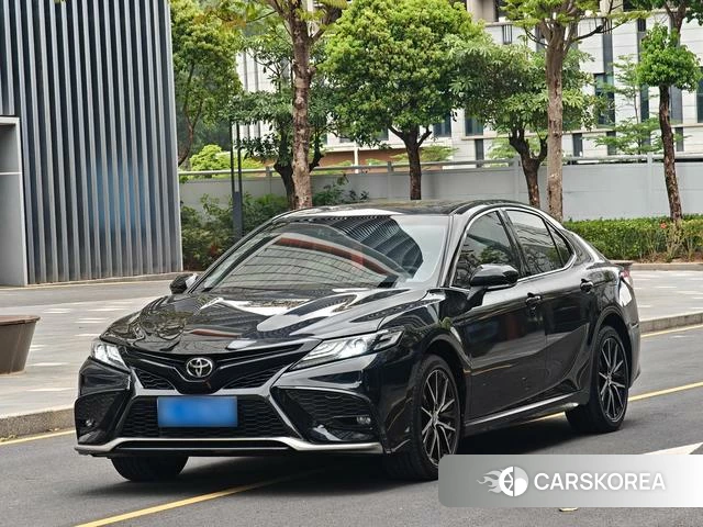 Toyota Camry 2023 Черный из Китая, фото 2