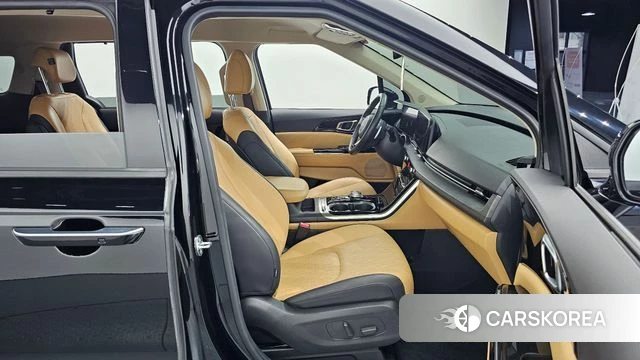 Kia Carnival 4th generation 2023 Черный из Кореи, фото 2