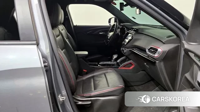 Chevrolet (GM Daewoo) Trailblazer 2023 Серый из Кореи, фото 2