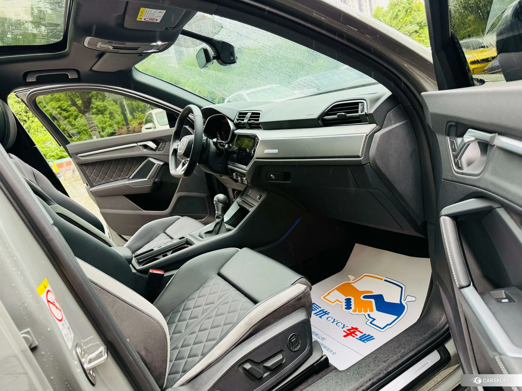 Audi Q3 Sportback 2023 Темно-серый из Китая, фото 2