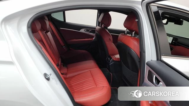 Genesis The New G70 2023 Белый из Кореи, фото 2