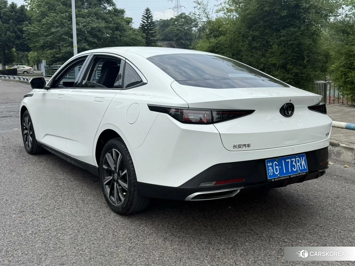 Chang'an Yidong 2024 Белый из Китая, фото 2