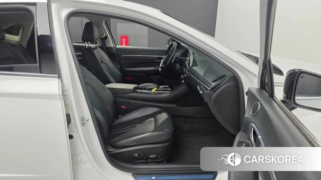 Hyundai Sonata (DN8) 2023 Белый из Кореи, фото 2