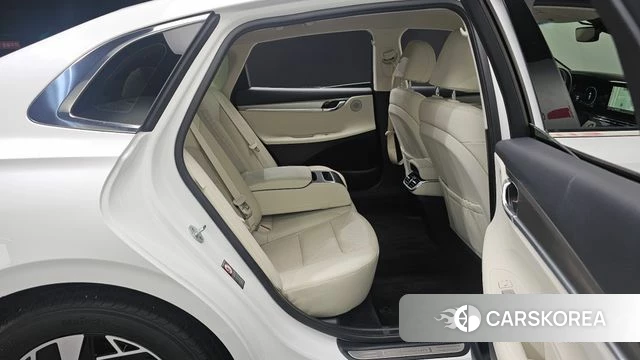 Hyundai The New Grandeur IG Hybrid 2022 Белый из Кореи, фото 2