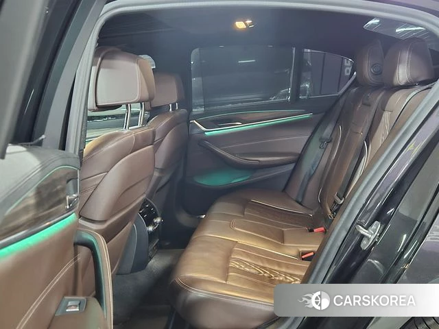 BMW 5 Series (G30) 2019 Серый из Кореи, фото 2