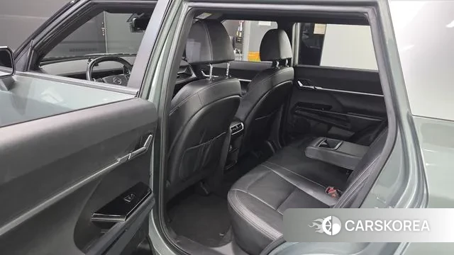 Ssangyong Torres 2023 Зеленый из Кореи, фото 2