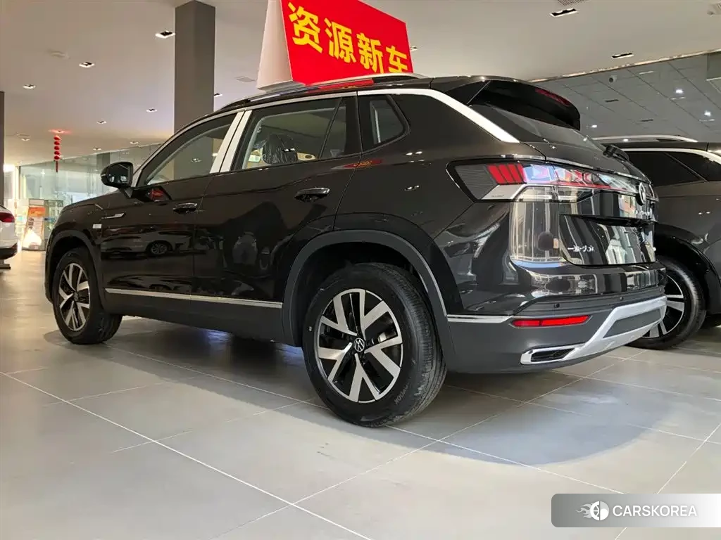 Volkswagen Tanyue 2024 Черный из Китая, фото 2