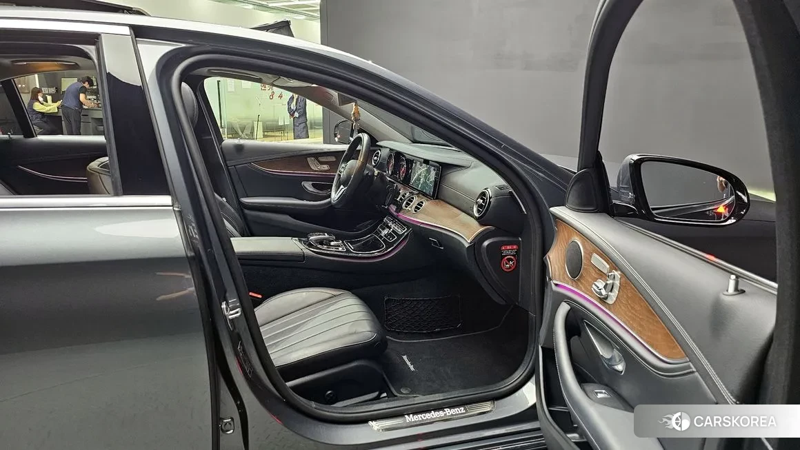 Mercedes-Benz E-Class W213 id 1887329 из Кореи 2