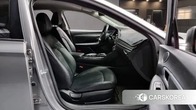 Hyundai Sonata (DN8) 2020 Серебряный из Кореи, фото 2