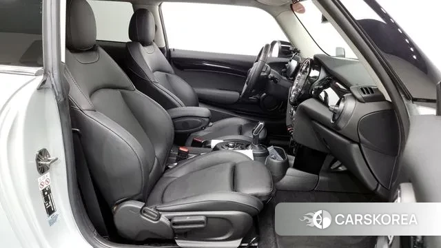 Mini Cooper S 2022 Белый из Кореи, фото 2