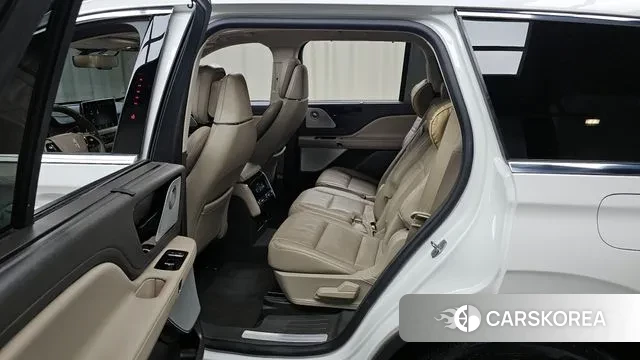 Lincoln Aviator 2nd generation 2021 Белый из Кореи, фото 2