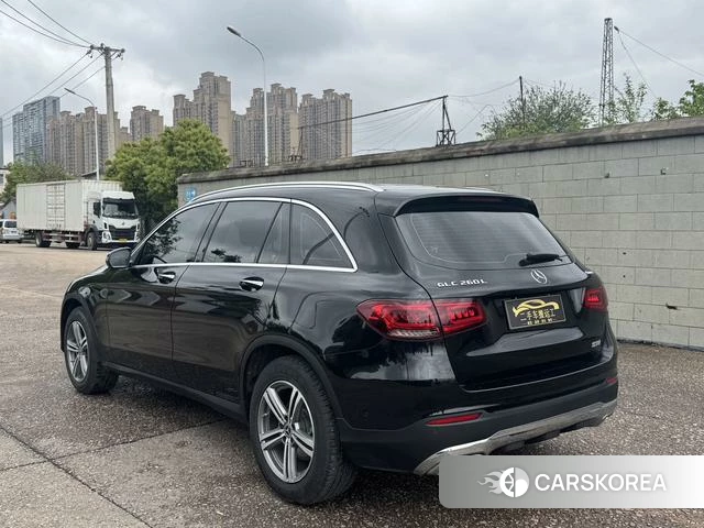 Mercedes-Benz GLC 2021 Черный из Китая, фото 2