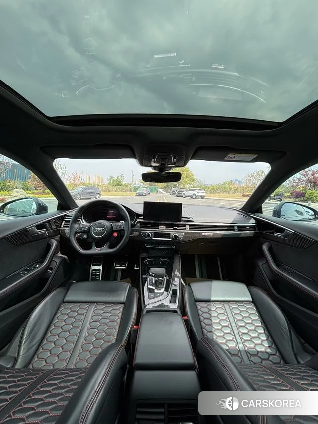 Audi RS 5 2022 Черный из Китая, фото 2