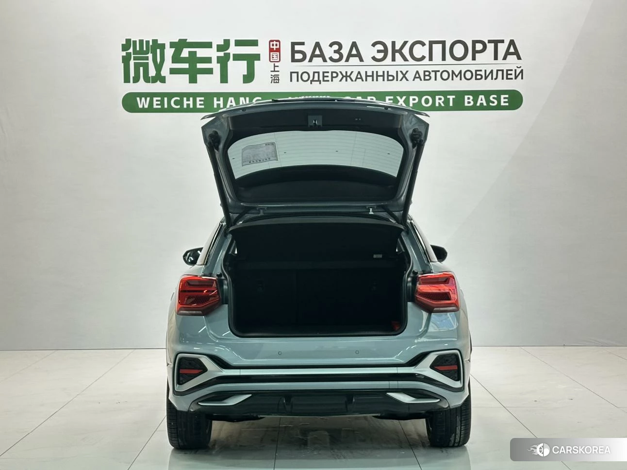 Audi Q2L 2021 Серебристо-серый из Китая, фото 2
