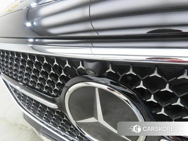 Mercedes-Benz E-Class W214 2025 Черный из Кореи, фото 2