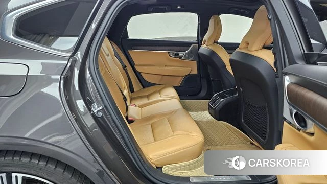 Volvo S90 2023 Серый из Кореи, фото 2