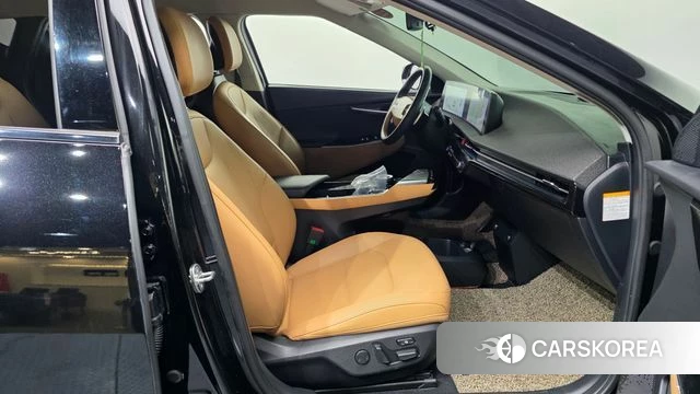 Kia EV6 2023 Черный из Кореи, фото 2