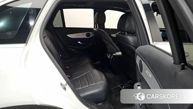Mercedes-Benz GLC-Class X253 2021 Белый из Кореи, фото 2