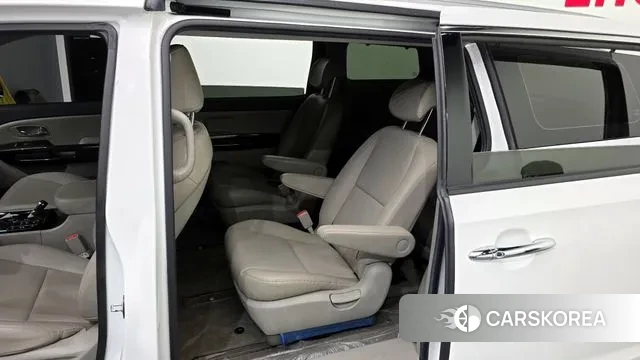 Kia The New Carnival 2020 Белый из Кореи, фото 2