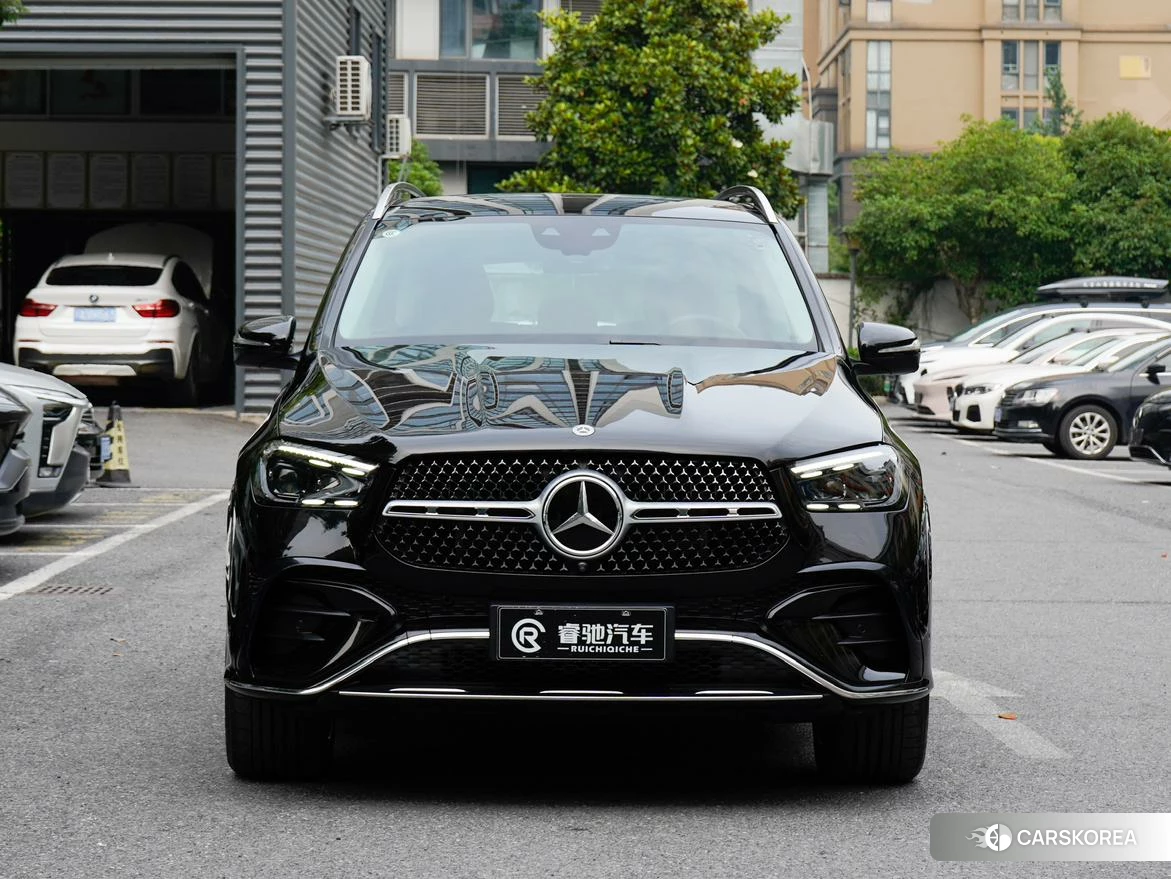 Mercedes-Benz GLE (import) 2023 Черный из Китая, фото 2