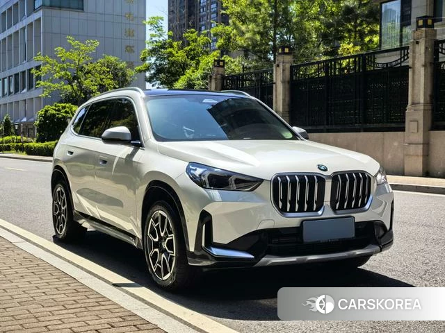BMW X1 2023 Белый из Китая, фото 2