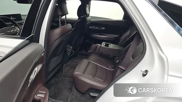 Genesis GV70 2022 Белый из Кореи, фото 2