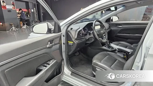 Hyundai The New Avante AD 2019 Серебристо-серый из Кореи, фото 2