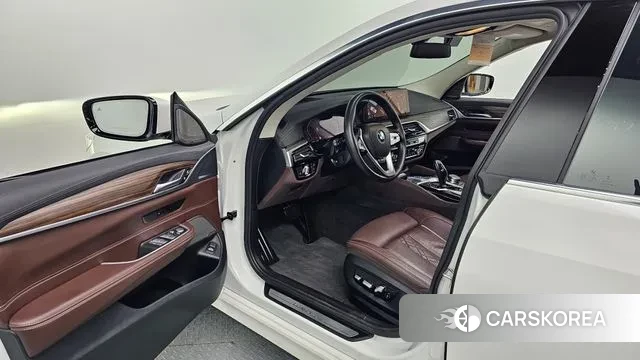 BMW 6 Series GT (G32) 2022 Белый из Кореи, фото 2