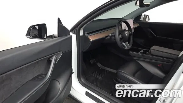 Tesla Model Y 2021 Белый из Кореи, фото 2