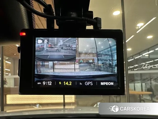 Lexus ES300h 7th generation 2021 Белый из Кореи, фото 2