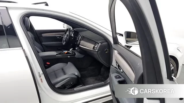 Volvo S90 2022 Белый из Кореи, фото 2