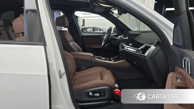BMW X5 (G05) 2026 Белый из Кореи, фото 2