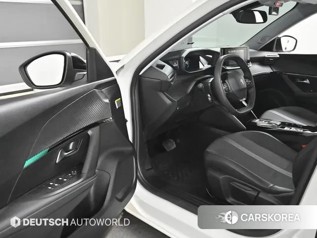 Peugeot e-2008 second generation 2022 Белый из Кореи, фото 2